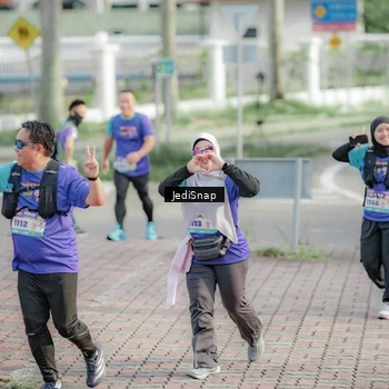 Runner Photo 8335698