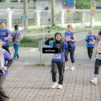 Runner Photo 8335719