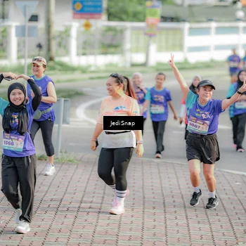 Runner Photo 8335724