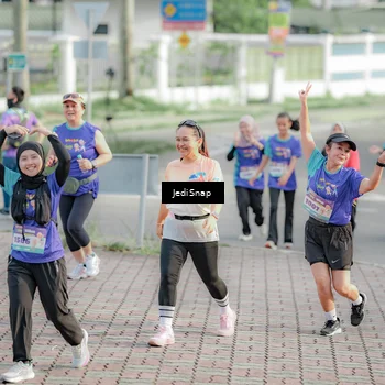 Runner Photo 8335735