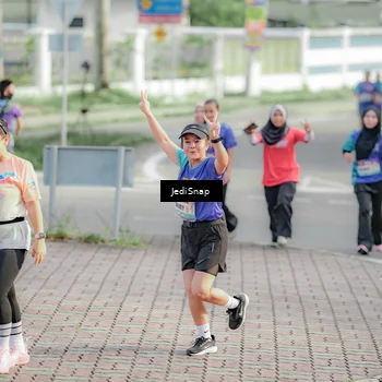 Runner Photo 8335755