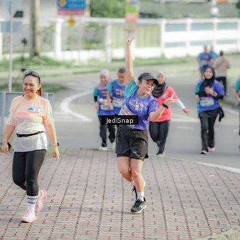 Runner Photo 8335761