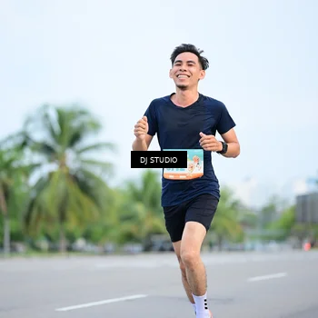 Runner Photo 8335765
