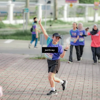 Runner Photo 8335778