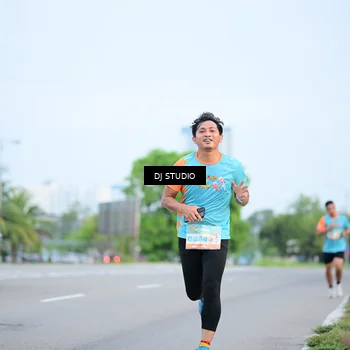 Runner Photo 8335779