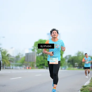 Runner Photo 8335781