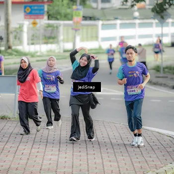 Runner Photo 8335804