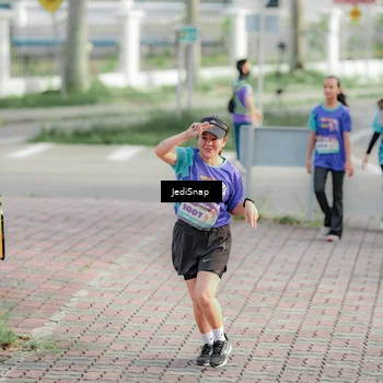 Runner Photo 8335840