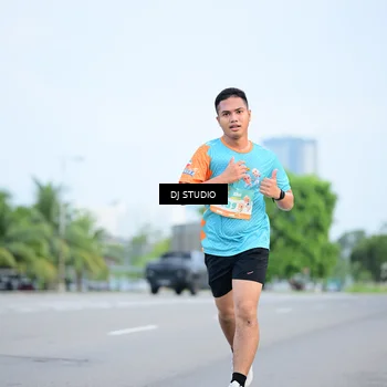 Runner Photo 8335858