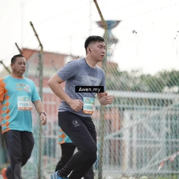 Runner Photo 8335872