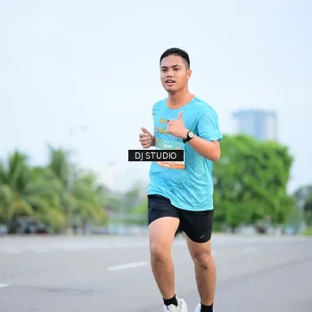 Runner Photo 8335885