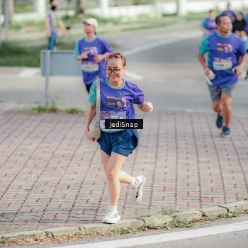 Runner Photo 8335894
