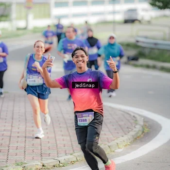 Runner Photo 8335899