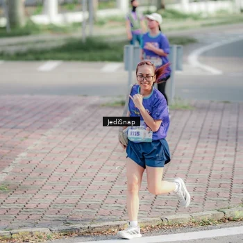 Runner Photo 8335904