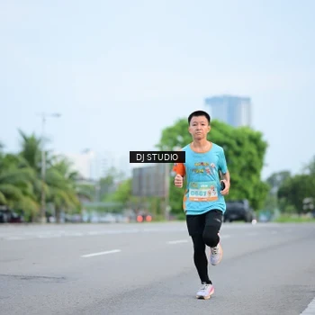 Runner Photo 8335906