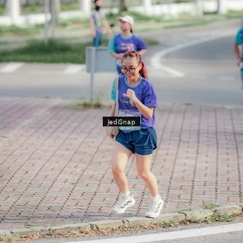 Runner Photo 8335909