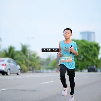 Runner Photo 8335916