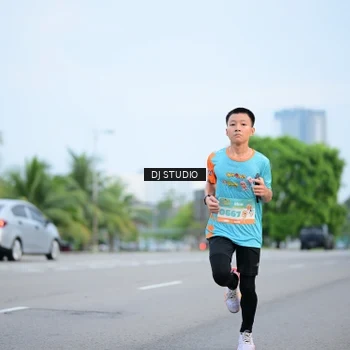 Runner Photo 8335919