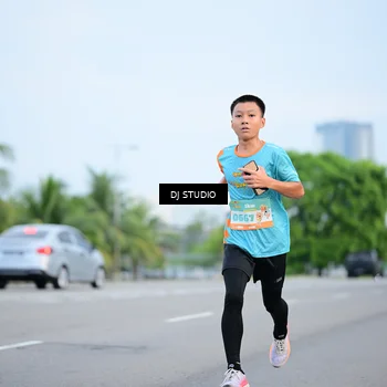 Runner Photo 8335937