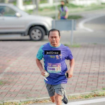 Runner Photo 8335956