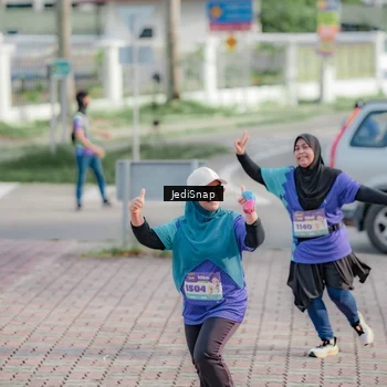 Runner Photo 8335974