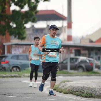 Runner Photo 8336003
