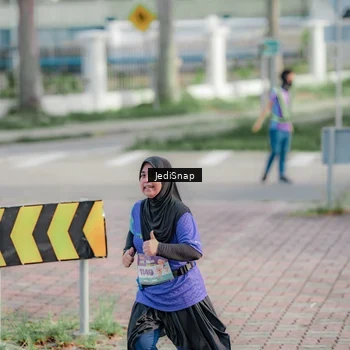 Runner Photo 8336009