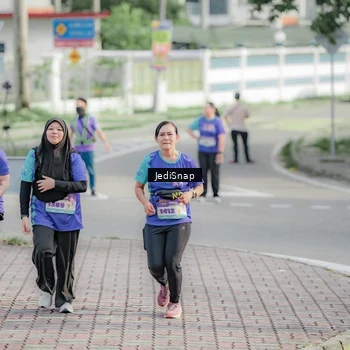 Runner Photo 8336019
