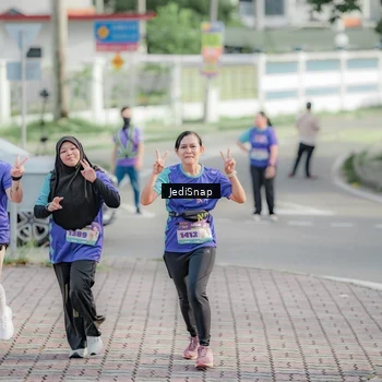Runner Photo 8336029