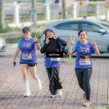 Runner Photo 8336054