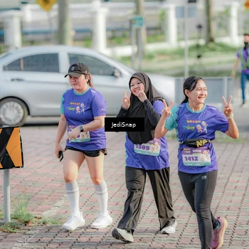 Runner Photo 8336055
