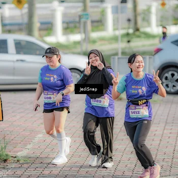 Runner Photo 8336066