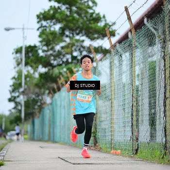 Runner Photo 8336075