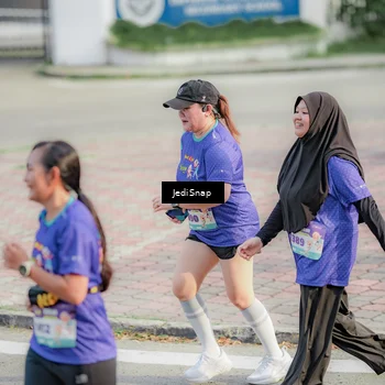 Runner Photo 8336092