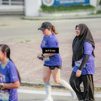 Runner Photo 8336093