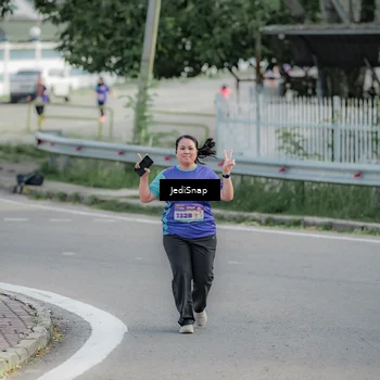 Runner Photo 8336106