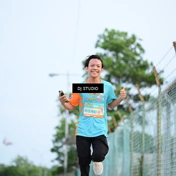 Runner Photo 8336201