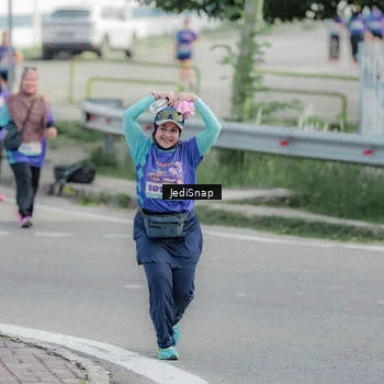 Runner Photo 8336213