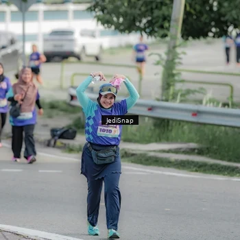 Runner Photo 8336218