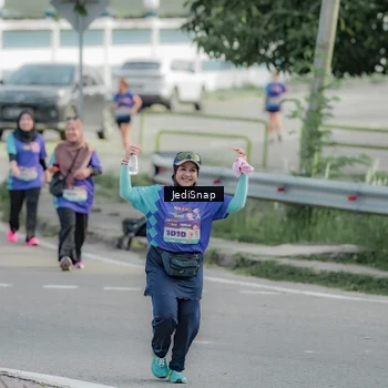 Runner Photo 8336233