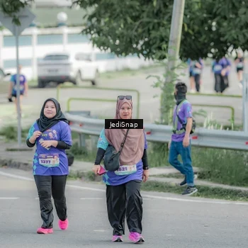 Runner Photo 8336245