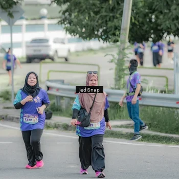 Runner Photo 8336246