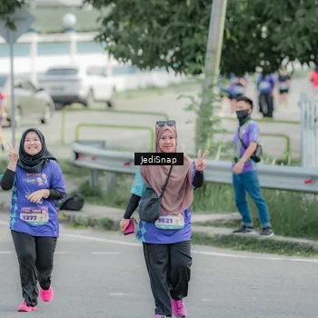 Runner Photo 8336261