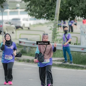 Runner Photo 8336264