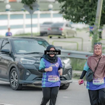 Runner Photo 8336284
