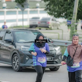 Runner Photo 8336298