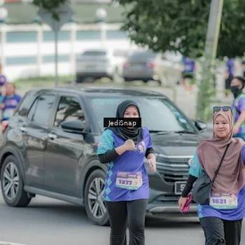 Runner Photo 8336303