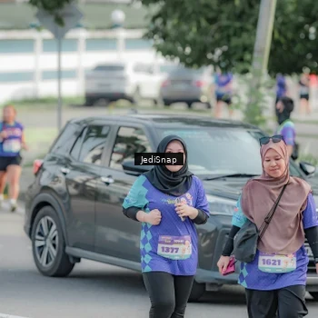Runner Photo 8336307