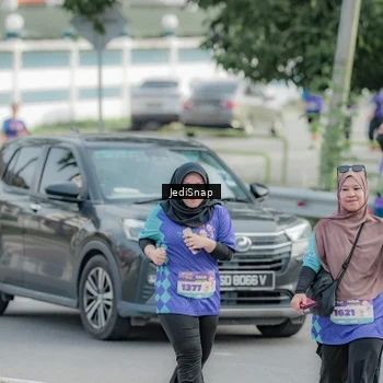 Runner Photo 8336326