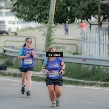 Runner Photo 8336327